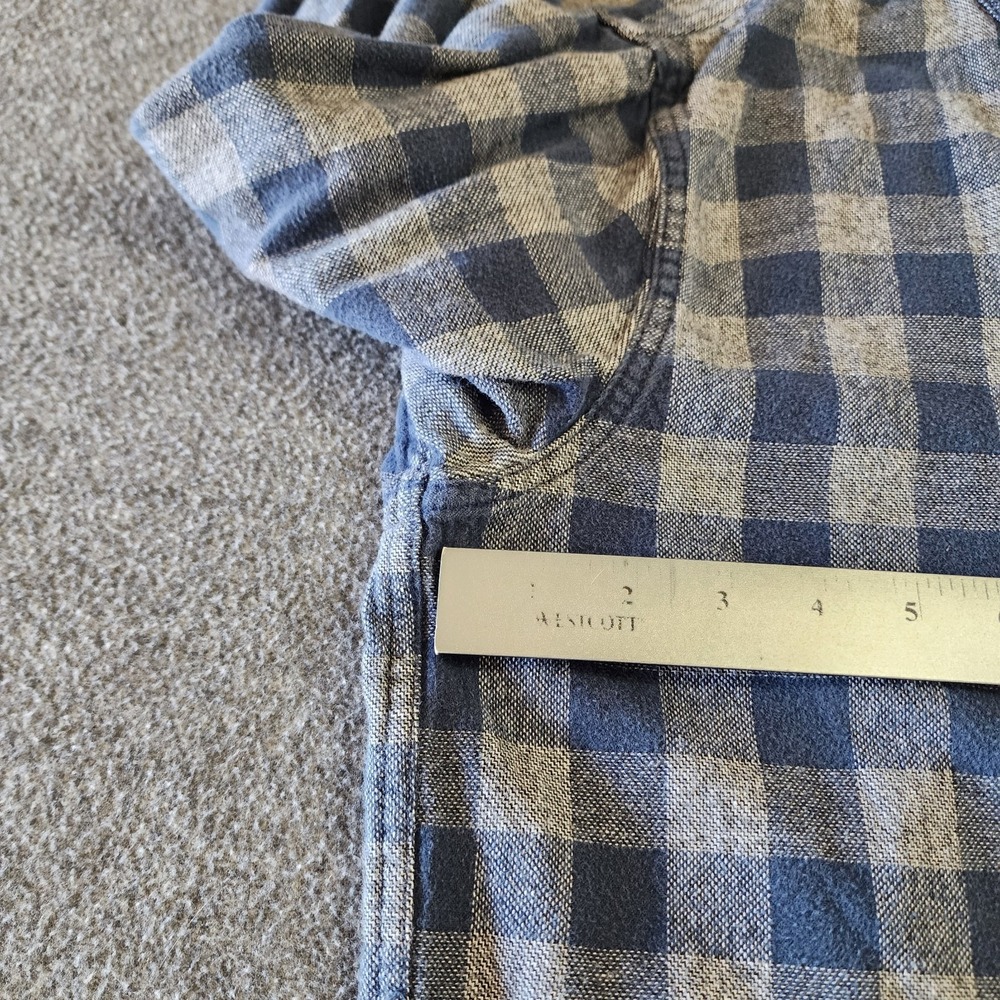 Hollister California Plaid Flannel Shirt Mens Large Blue Gray Button Front Logo - Picture 9 of 10